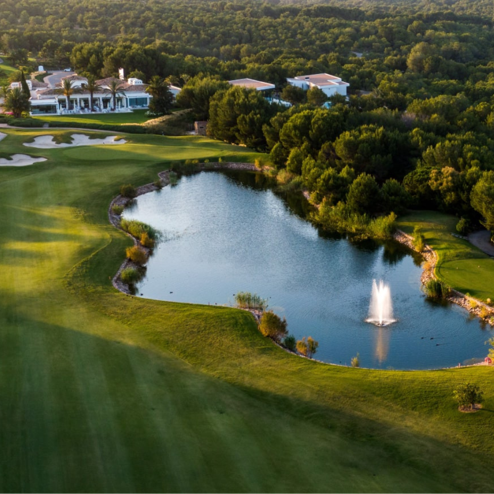 Las Colinas Golf & Country Club